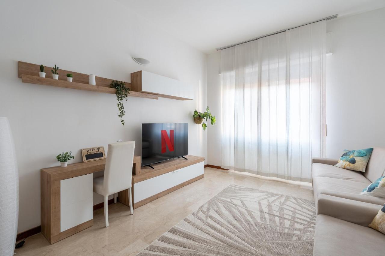San Siro Big House Wifi Netflix Free Parking Apartment Milano Exterior foto